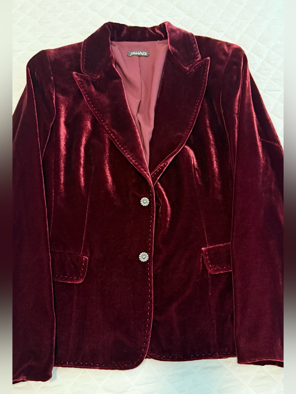 Tahari Women's Velvet Blazer Jacket in Deep Burgundy size M Fully lined